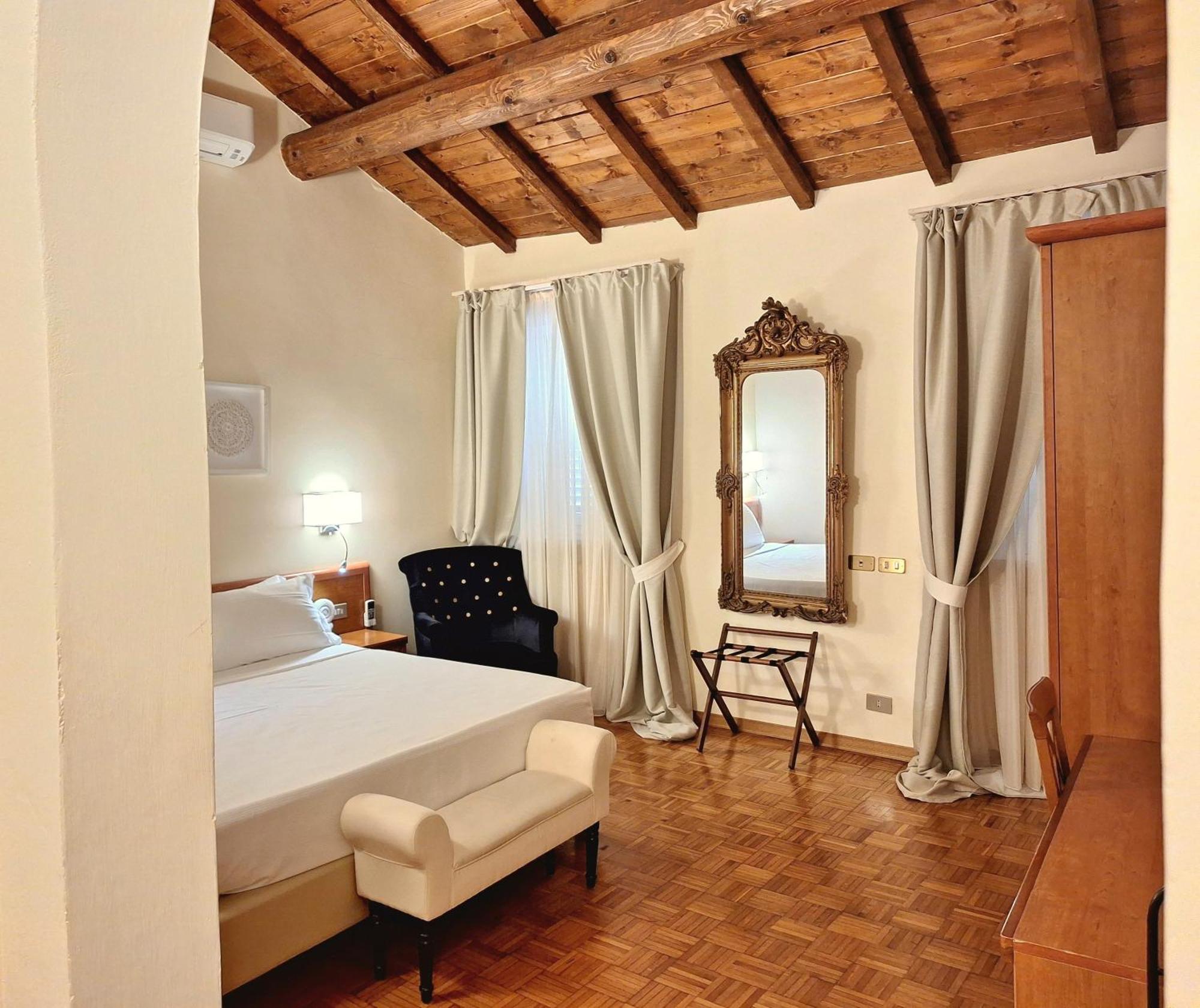 Hotel Lauri Macerata Exterior photo